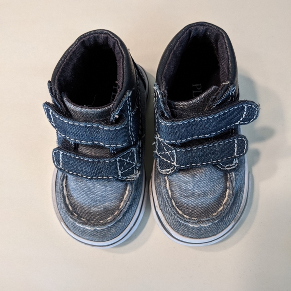 Toddler blue bootie sneaker.  Toddler: size 4 - Picture 2 of 11